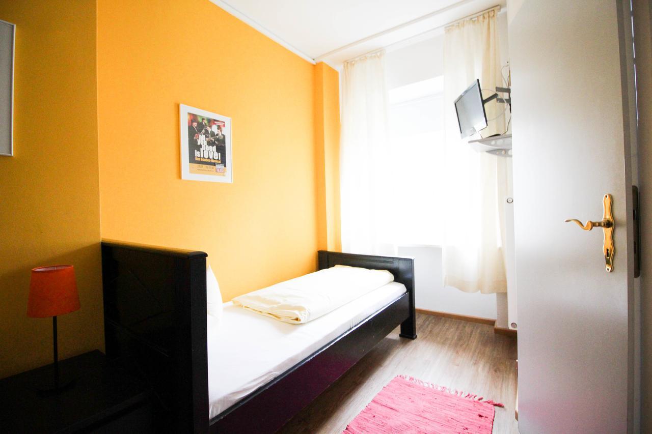 Hotel Pension Am Hauptbahnhof Munich Exterior photo